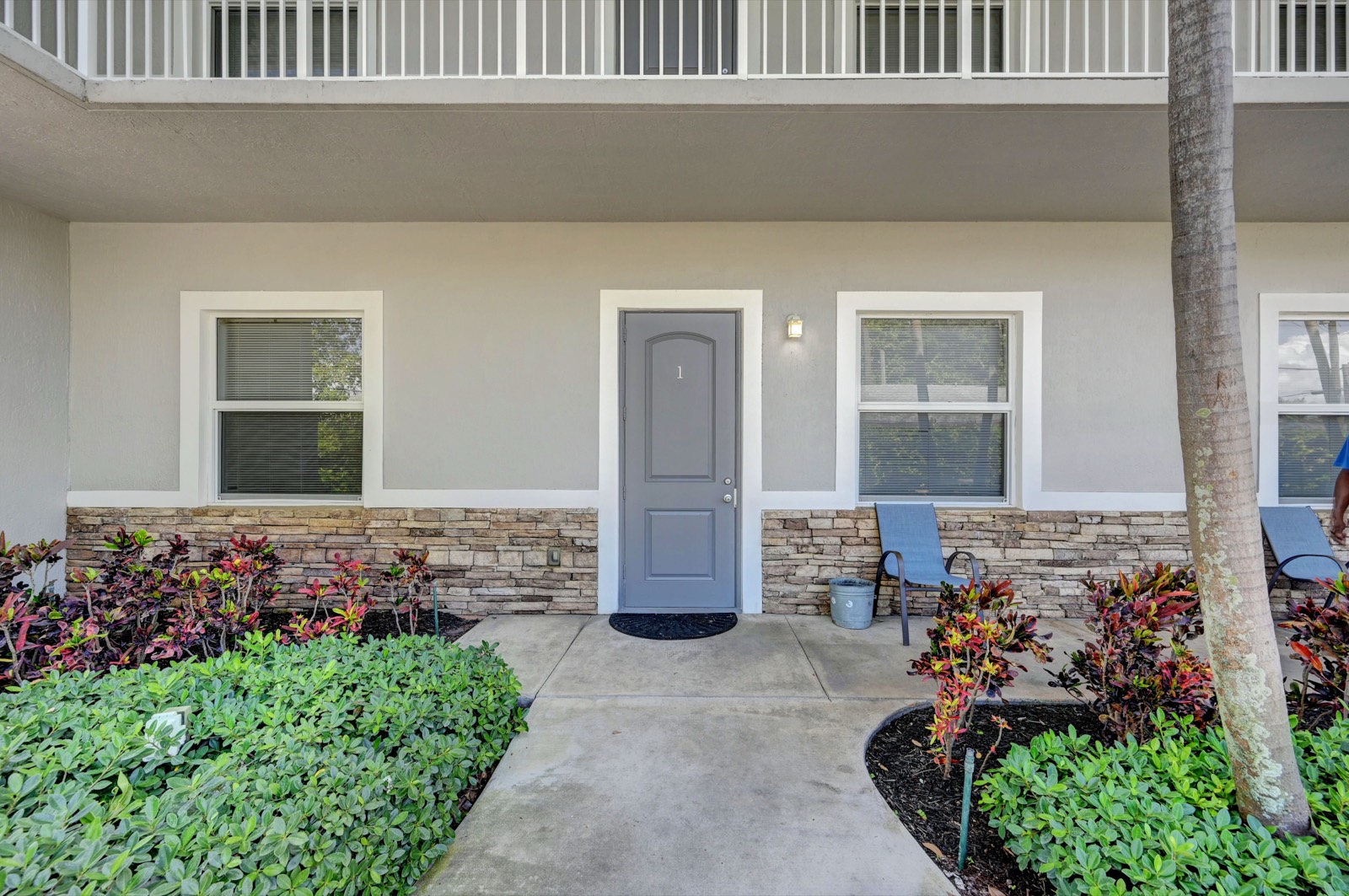 Entrance to Ebb Tide Treatment Center, West Palm Beach, FL