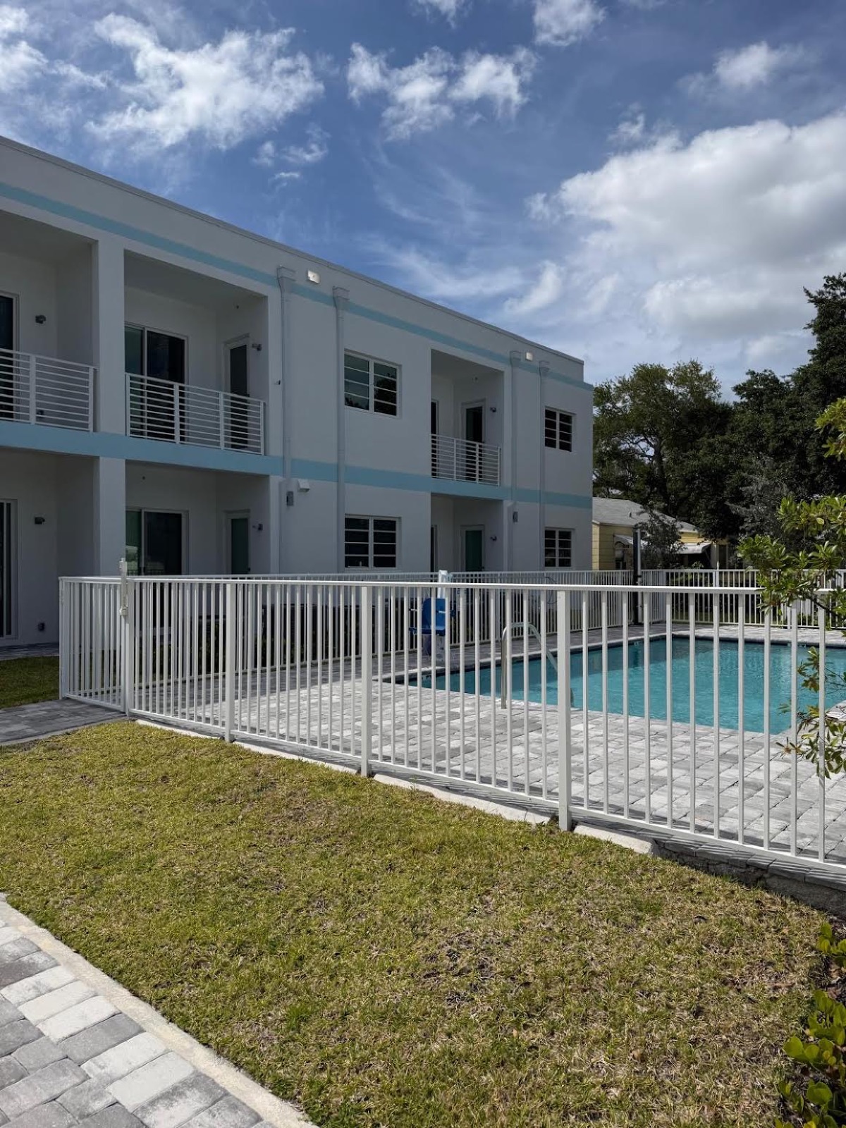 Exterior of Ebb Tide Treatment Center with pool, West Palm Beach